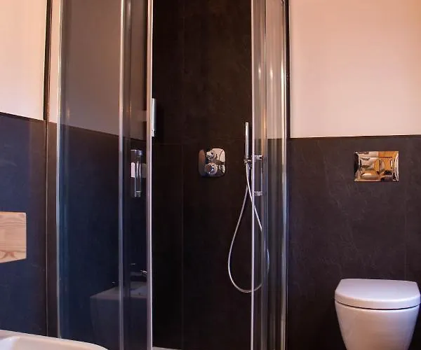 ベッド・アンド・ブレックファスト Garni Le Grigne